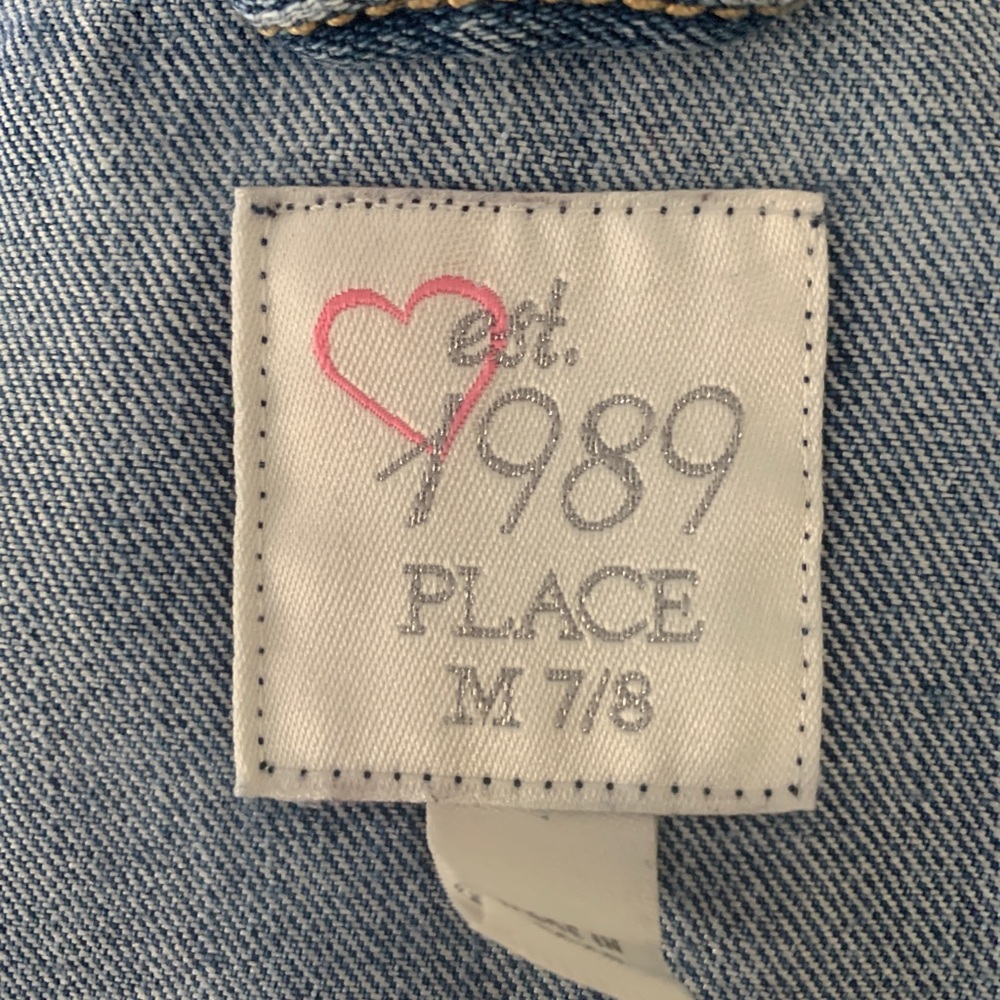 Children place jean jacket🐰 - Picture 3 of 4